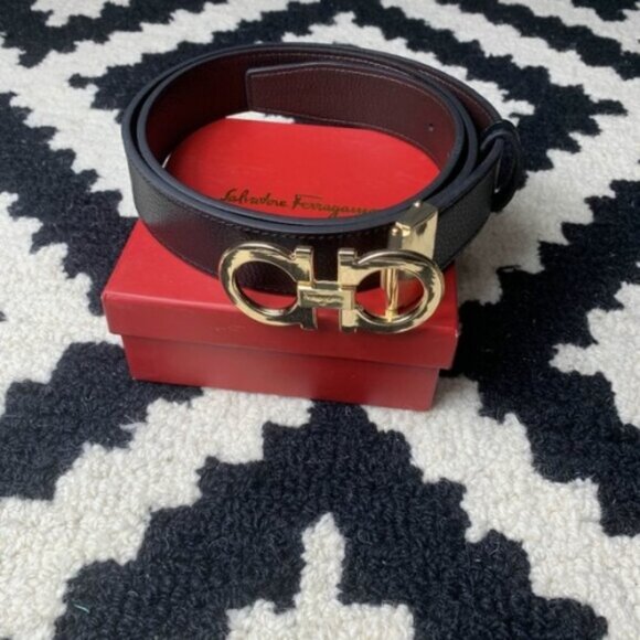 High-Fashion Ferragamo Gancini Belt - Picture 1 of 3